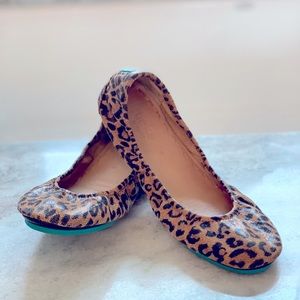 Leopard Tieks